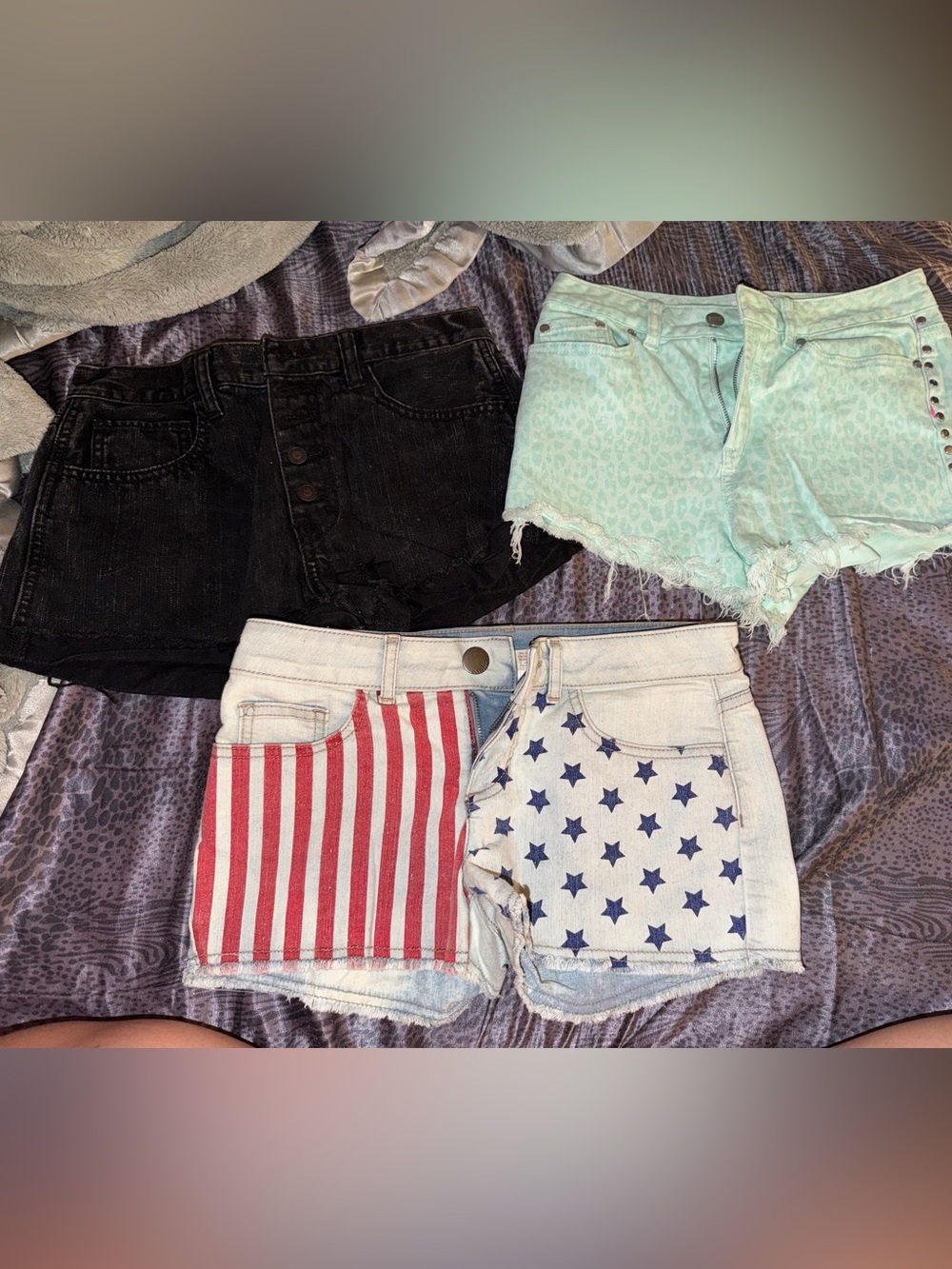 3 pairs of jeans